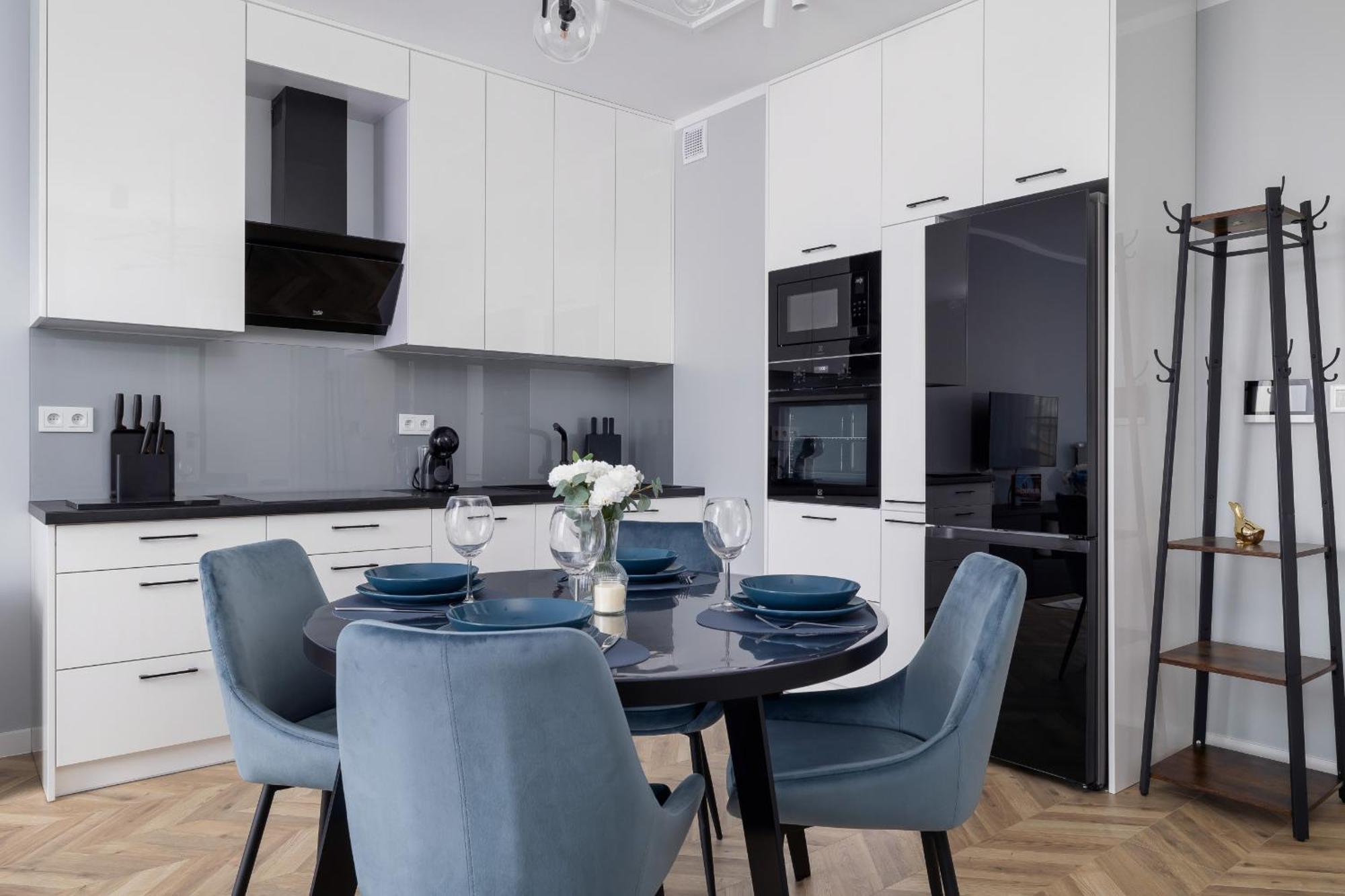 Unique With Balcony & Parking Zablocie Cracow By Renters Prestige Krakau