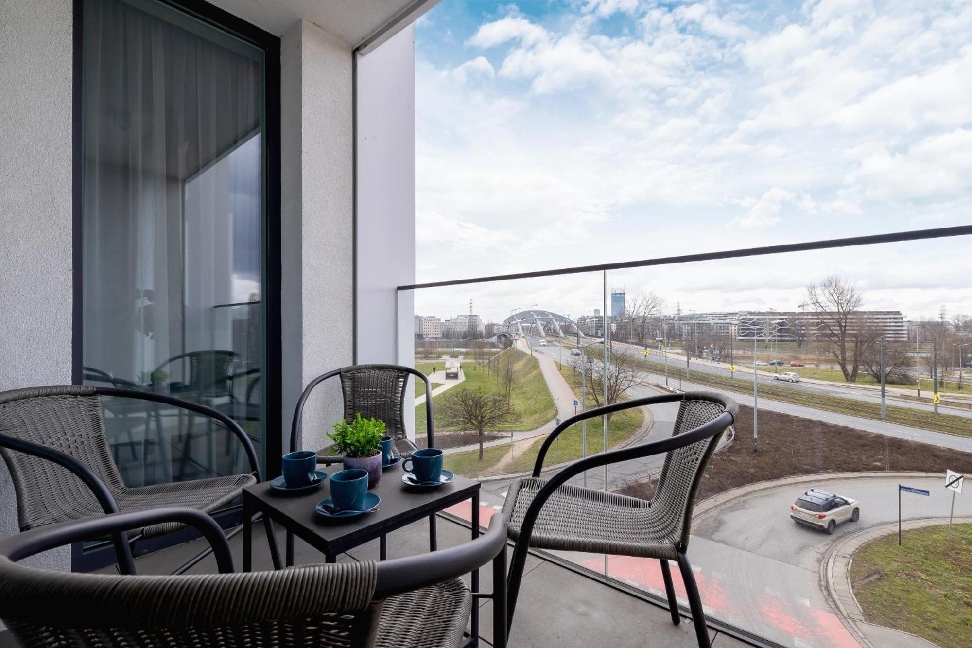 Apartment Unique With Balcony & Parking Zablocie Cracow By Renters Prestige Krakau